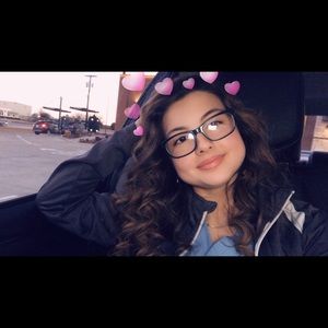 Meet your Posher, Alison